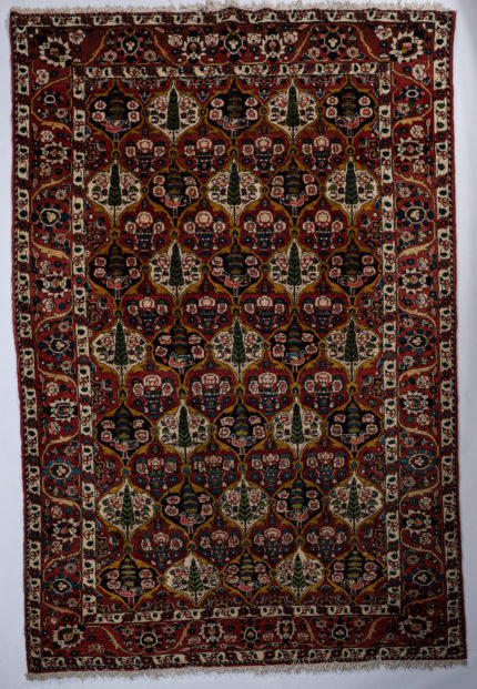 Bachtiar Teppich | Kelim Galerie Berlin